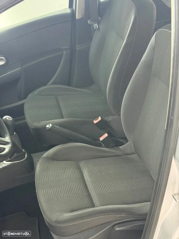 Renault Clio 1.2 16V Dynamique - 12