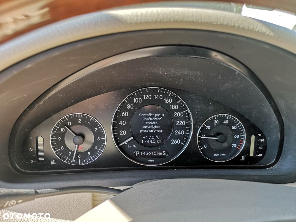 Mercedes-Benz CLK 350 7G-TRONIC Avantgarde - 22