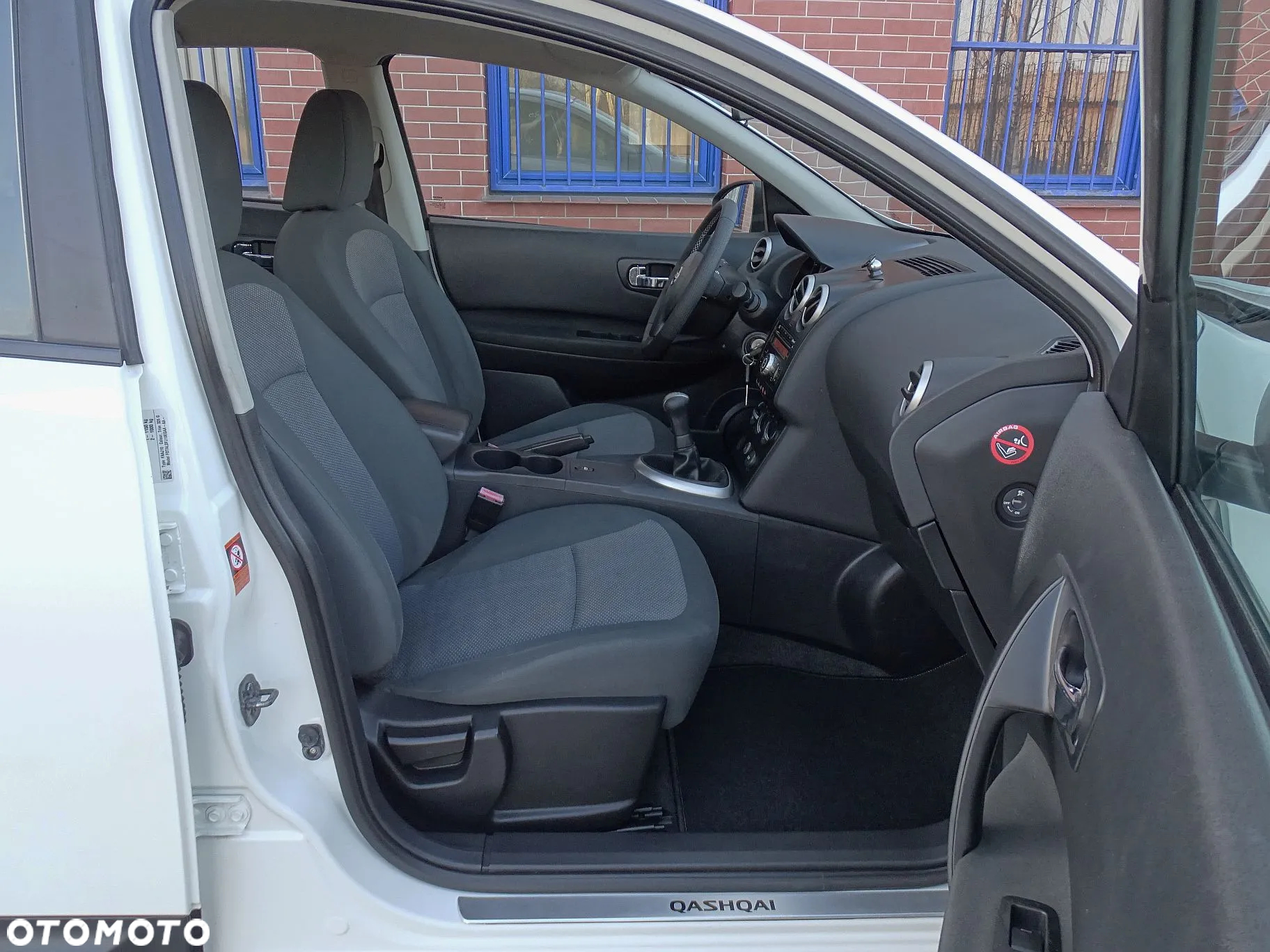Nissan Qashqai 1.6 Visia - 9