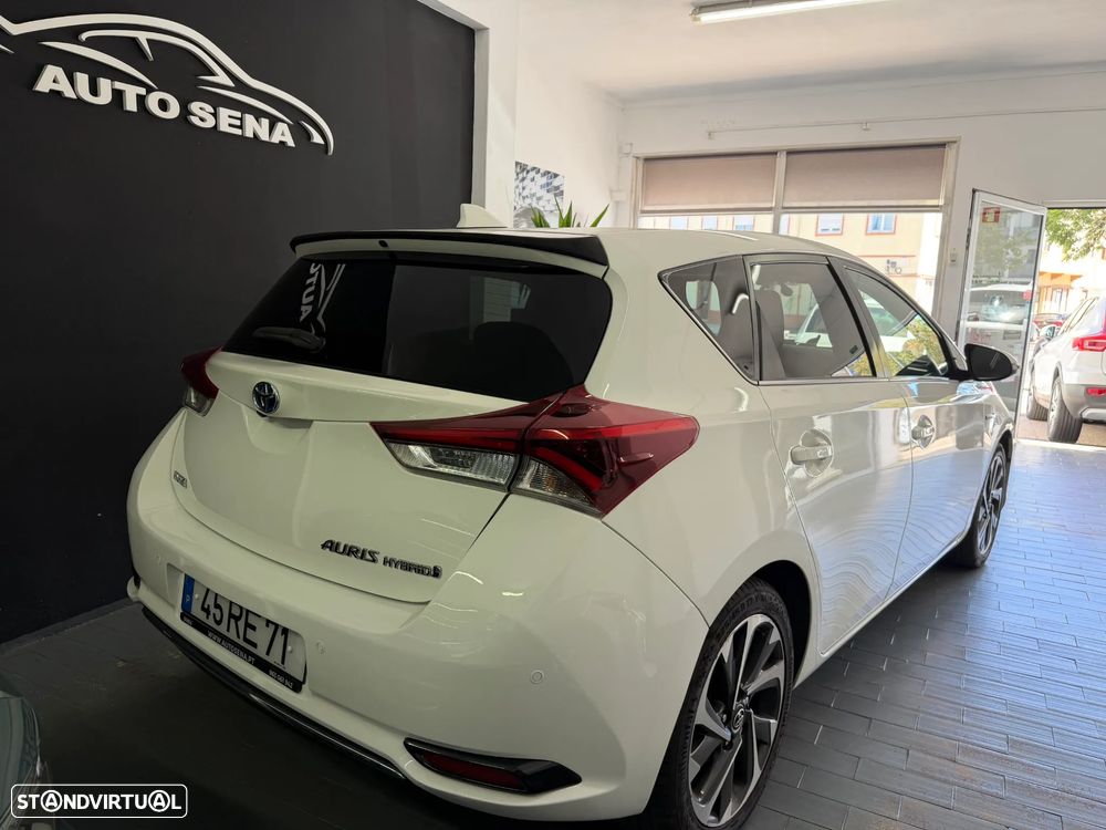 Toyota Auris 1.8 HSD Comfort +P.Sport+Navi - 17