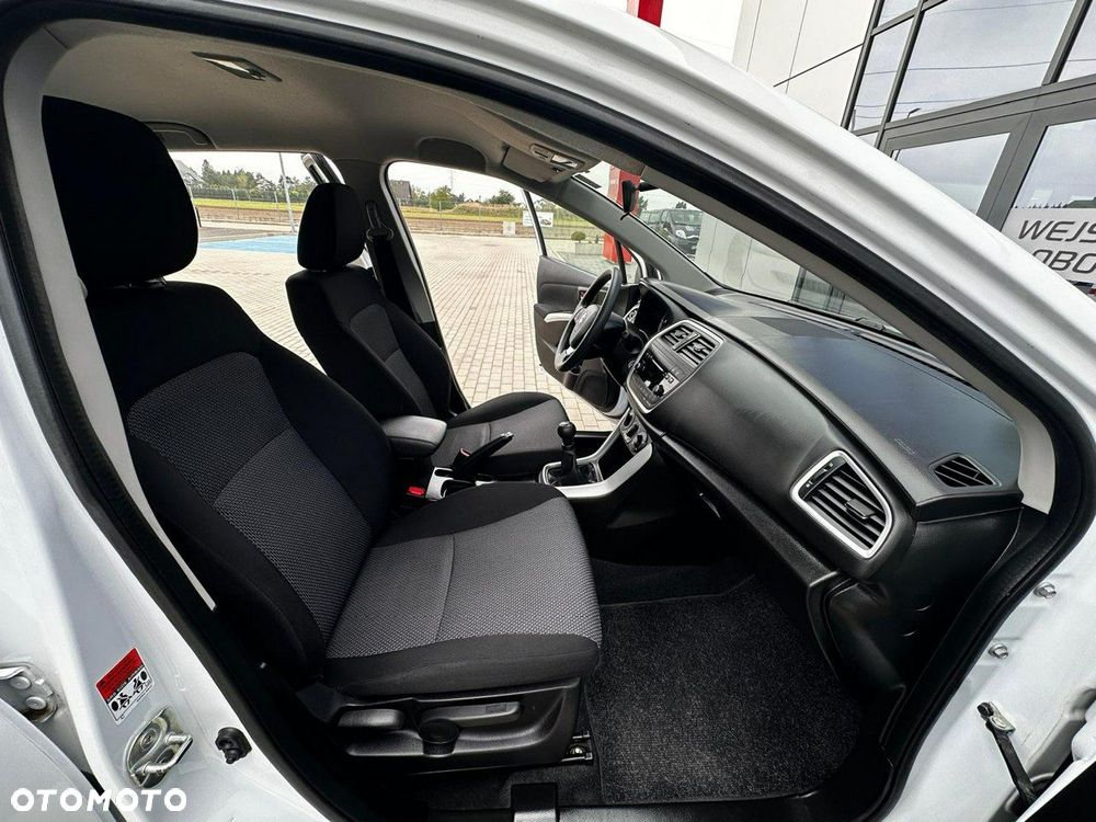 Suzuki SX4 S-Cross - 14