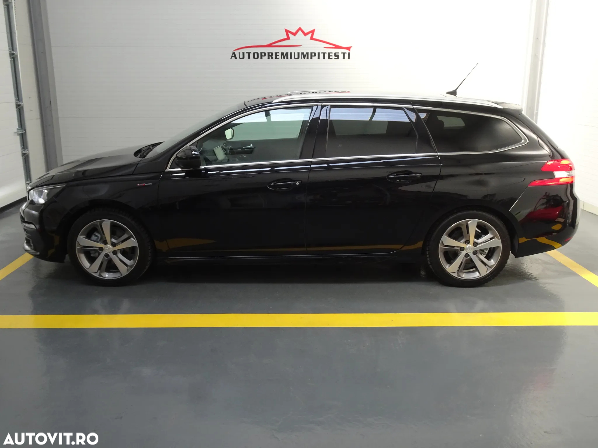 Peugeot 308 1.2L PureTech 130 S&S EAT8 GT - 17