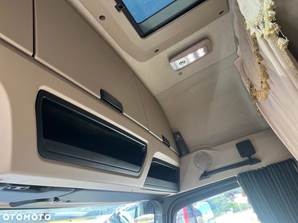 Mercedes-Benz Actros 1848 Gigaspace Lowdeck 500 tys km Klima parkingowa Ksenony Airbag Ledy - 12