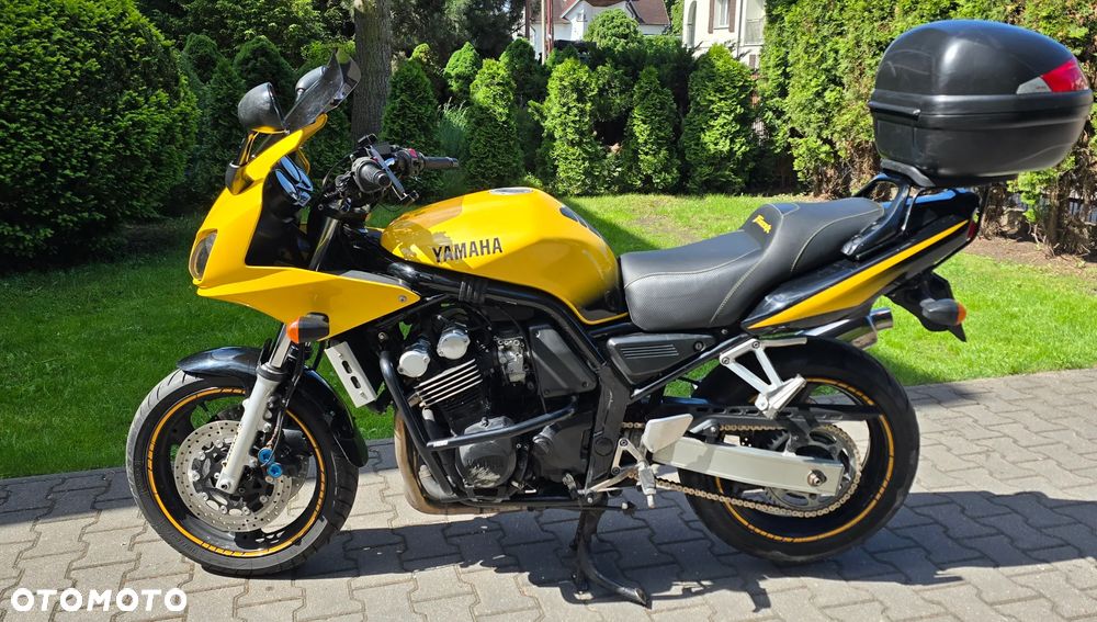 Yamaha FZS - 13