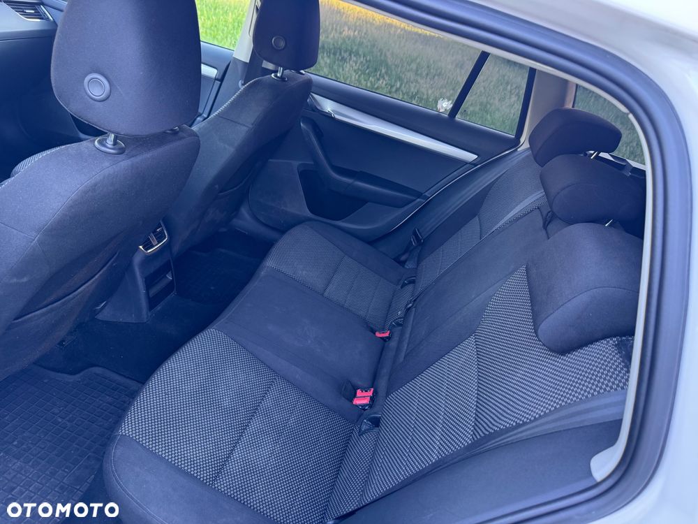 Skoda Octavia 1.6 TDI Ambition - 11