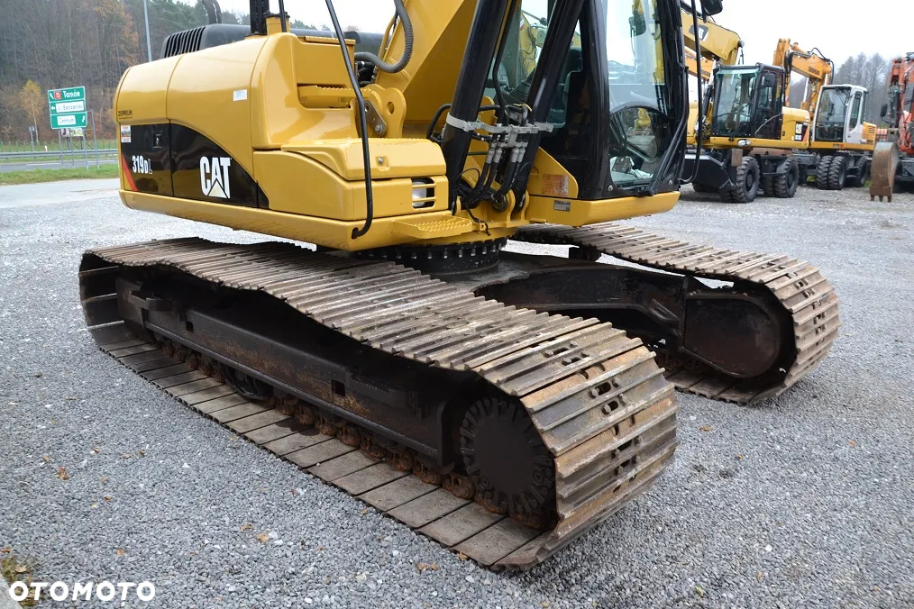 Caterpillar 319 DL - 16