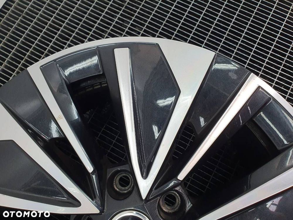 FELGA ALUMINIOWA 17 ET41 3P0601025D SKODA SUPERB IV 3P 2024 - 4