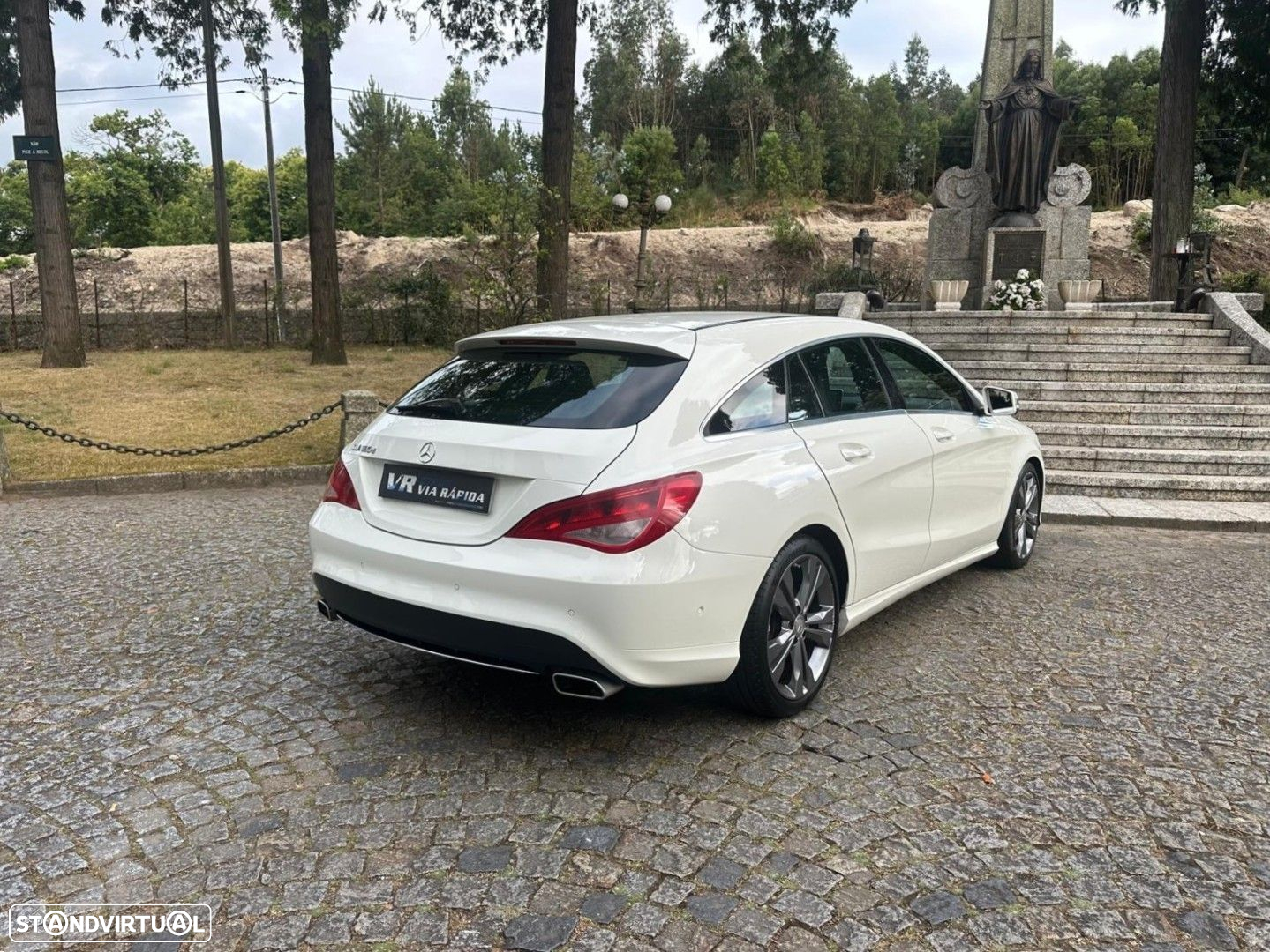 Mercedes-Benz CLA 180 d Shooting Brake - 5