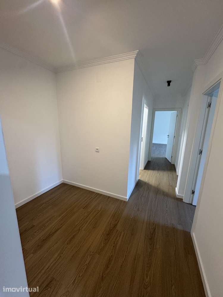 APARTAMENTO T2 COM ELEVADOR | RINCHOA – RIO DE MOURO - Grande imagem: 3/22