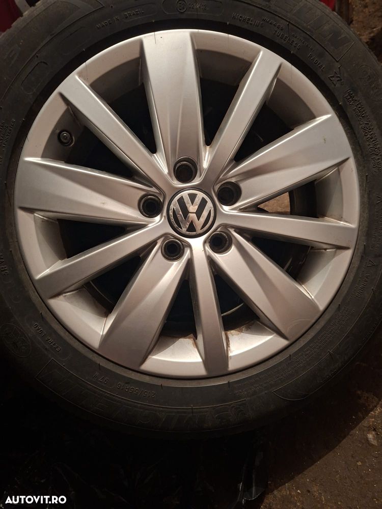 Volkswagen Passat 2.0 TDI BlueMotion Technology Trendline - 27
