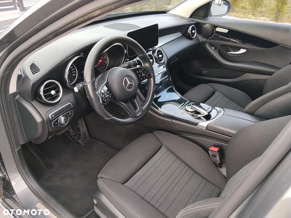 Mercedes-Benz Klasa C 300 de 9G-TRONIC Avantgarde - 9