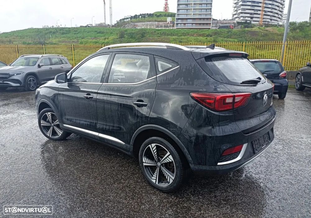 MG ZS EV 44.5 kWh Luxury - 8
