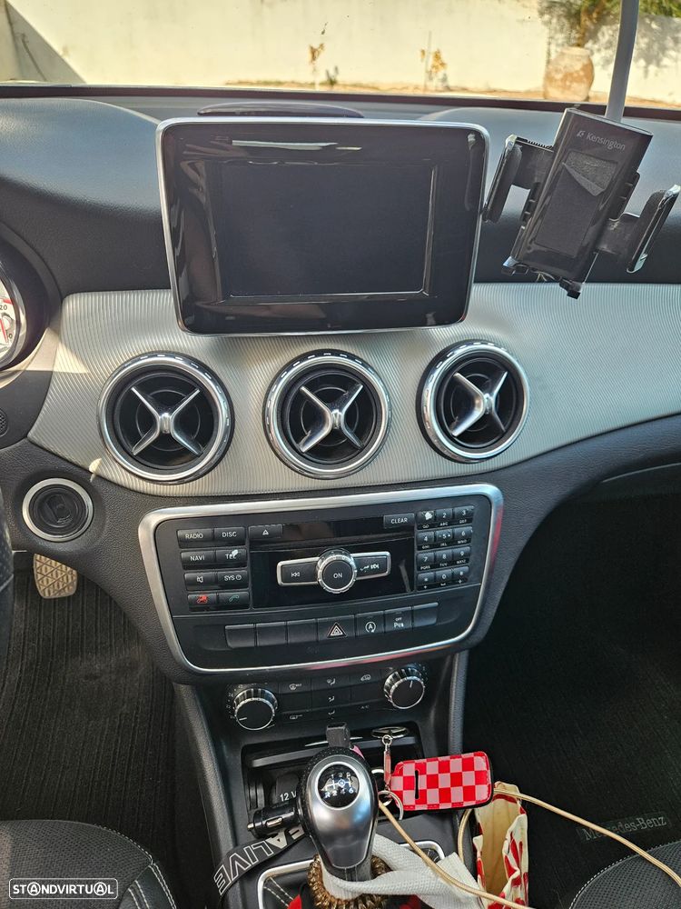 Mercedes-Benz GLA 180 CDI - 17