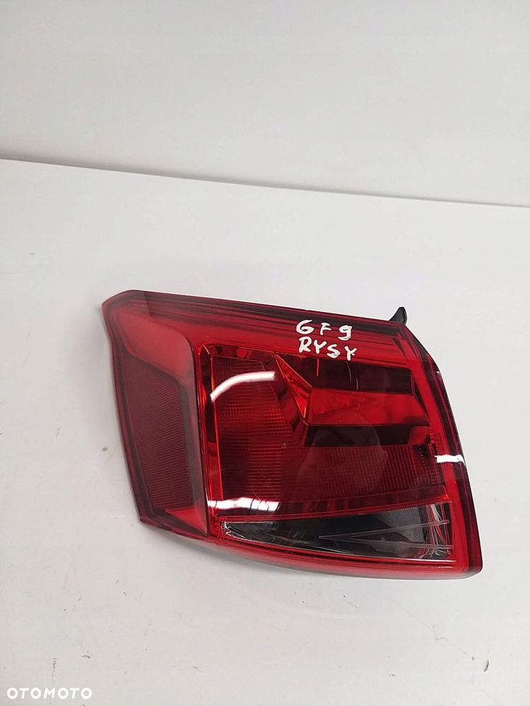 seat arona lampa lewy tył tylna 6f9945095b