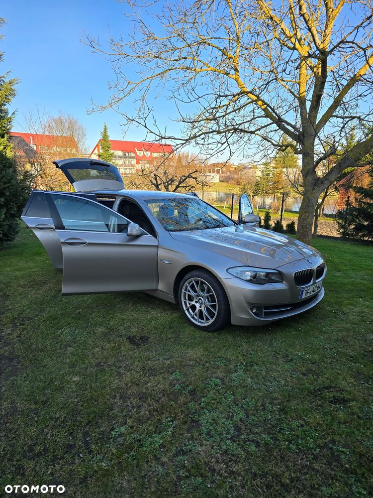 BMW Seria 5 520d - 2