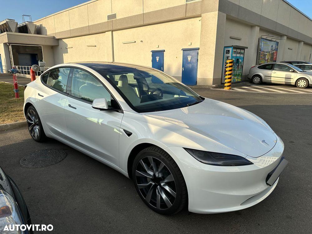 Tesla Model 3 AWD Long Range - 4