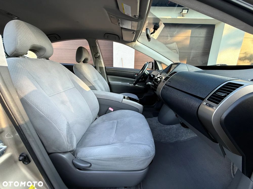 Toyota Prius 1.5 VVT-i Sol - 30