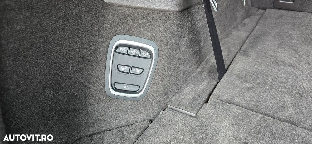 Renault Espace BLUE dCi 200 EDC BUSINESS EDITION - 24