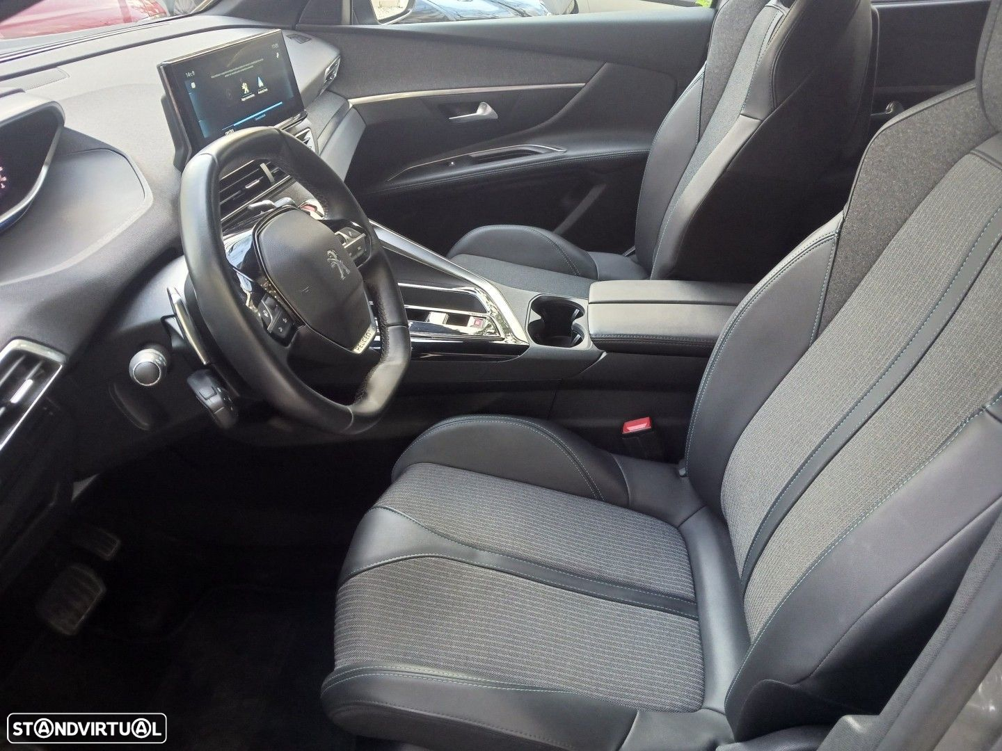 Peugeot 5008 1.5 BlueHDi Allure Pack EAT8 - 30
