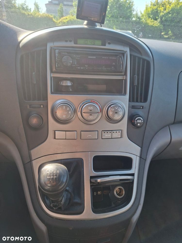 Hyundai H-1 - 10