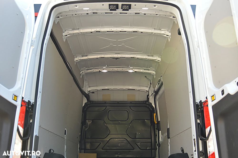 Ford E-TRANSIT L3H3 3500KG - 31