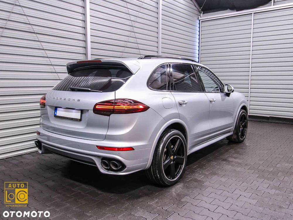Porsche Cayenne S Diesel Platinum Edition - 8