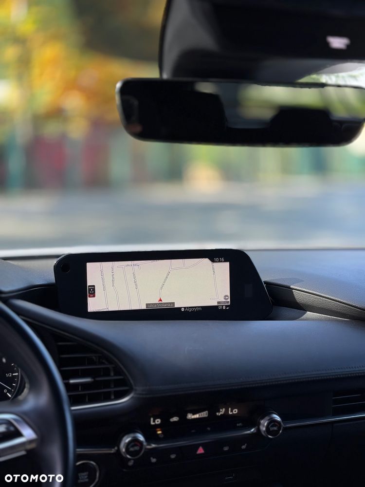 Mazda 3 SKYACTIV-D 1.8 - 10