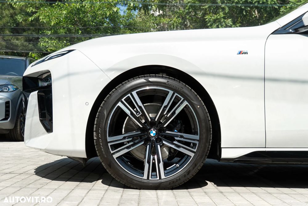 BMW Seria 7 740d xDrive MHEV - 29