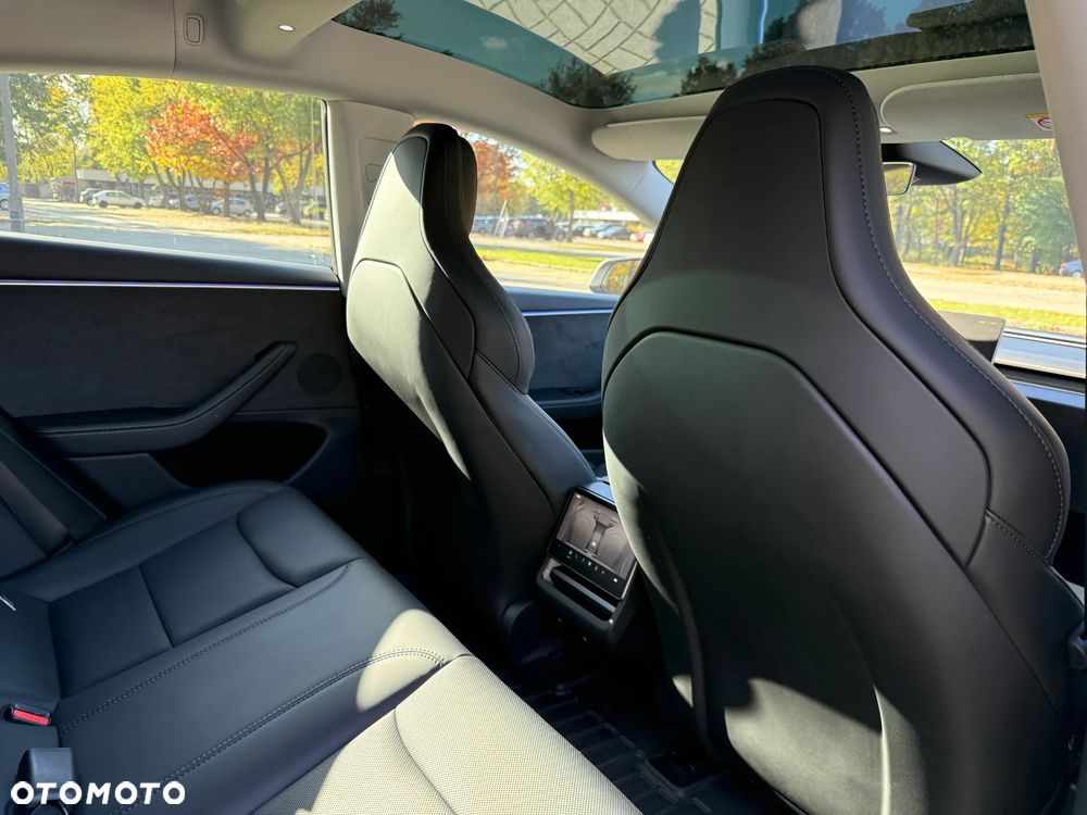 Tesla Model 3 Performance AWD - 22