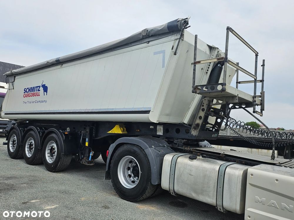 Schmitz Cargobull SKI 24 7 2 - 1