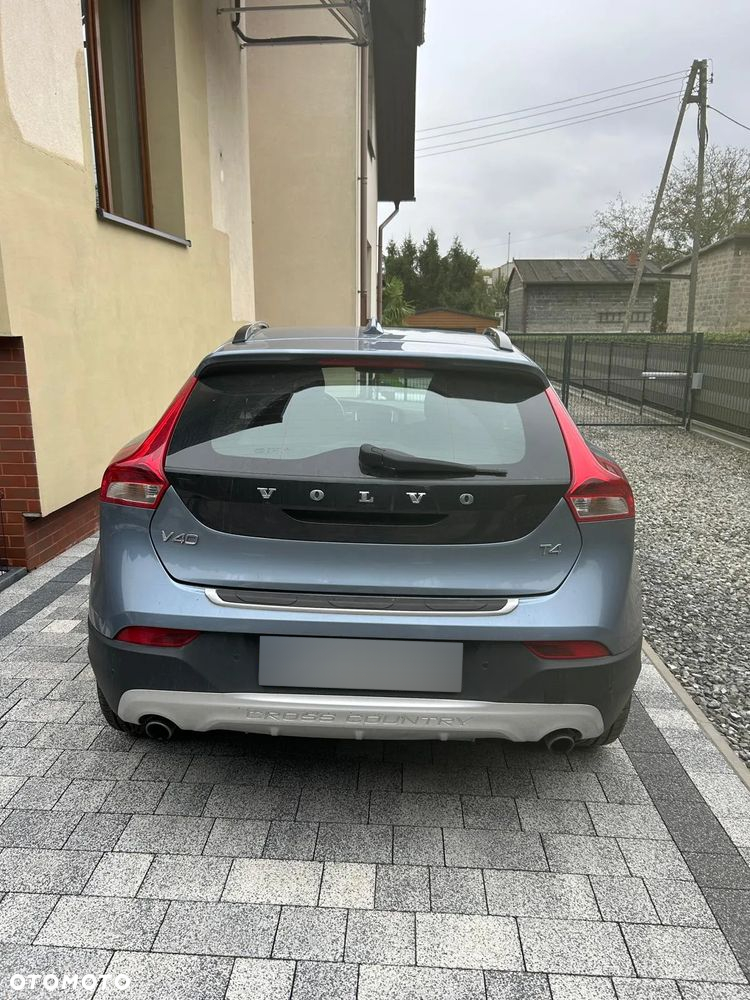 Volvo V40 Cross Country T4 Drive-E Momentum - 4