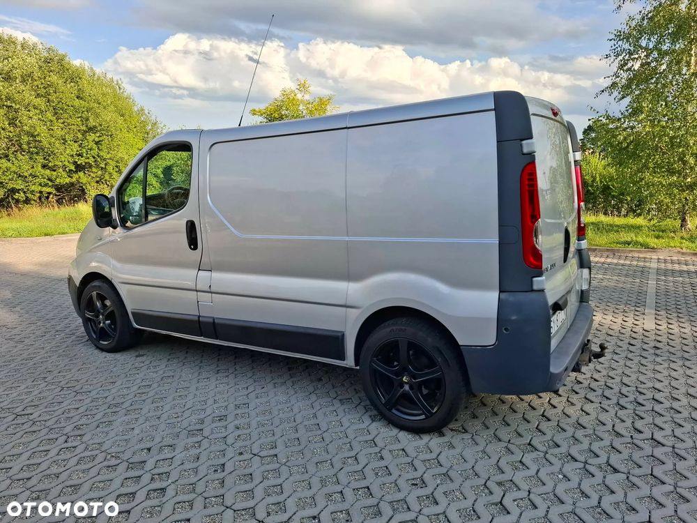Renault Trafic - 10