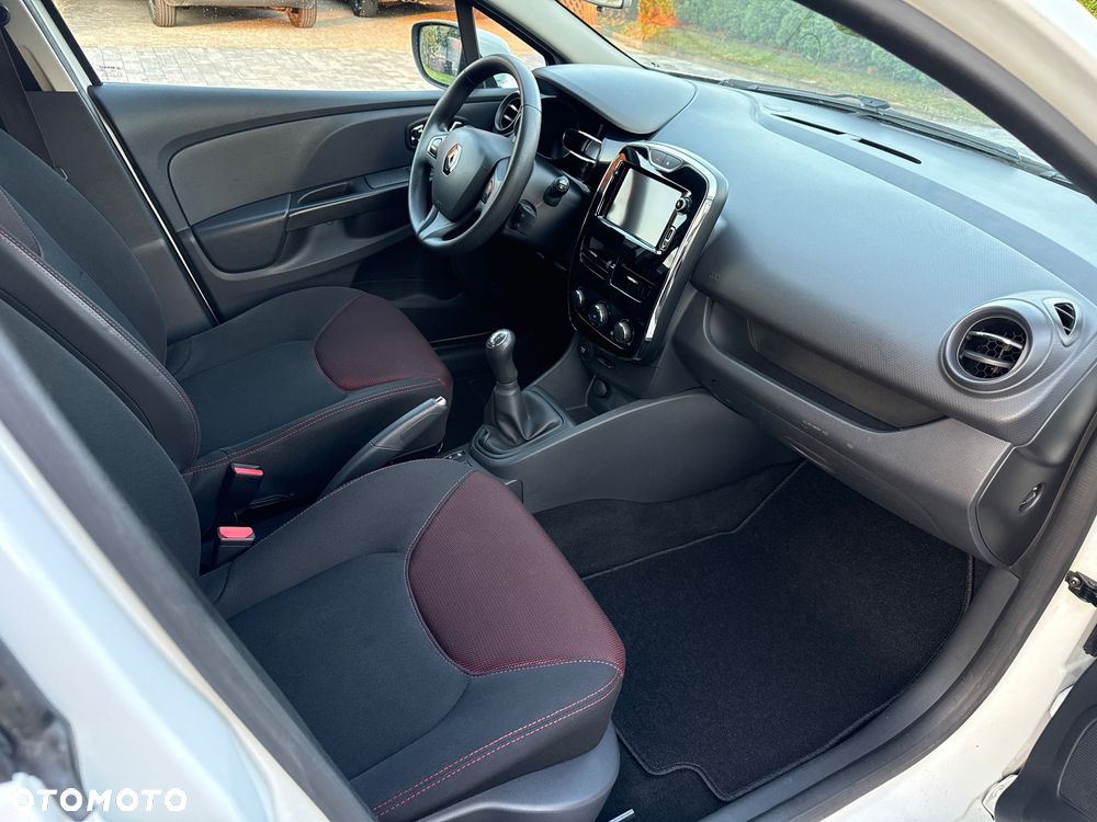 Renault Clio 1.2 16V 75 Dynamique - 19
