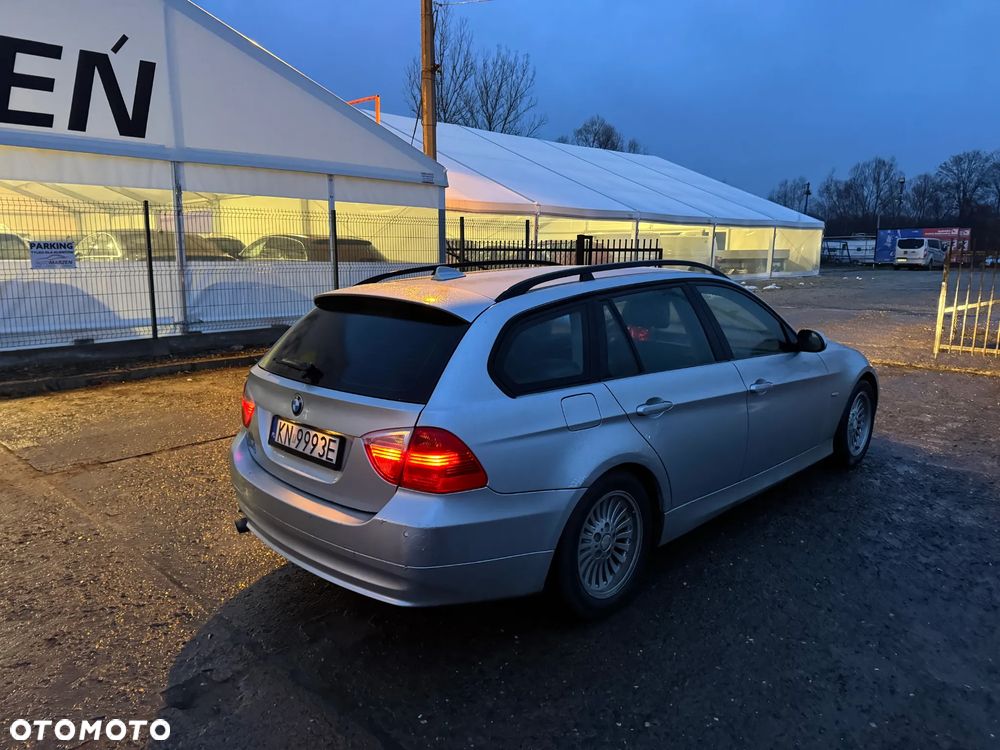 BMW Seria 3 320d - 5