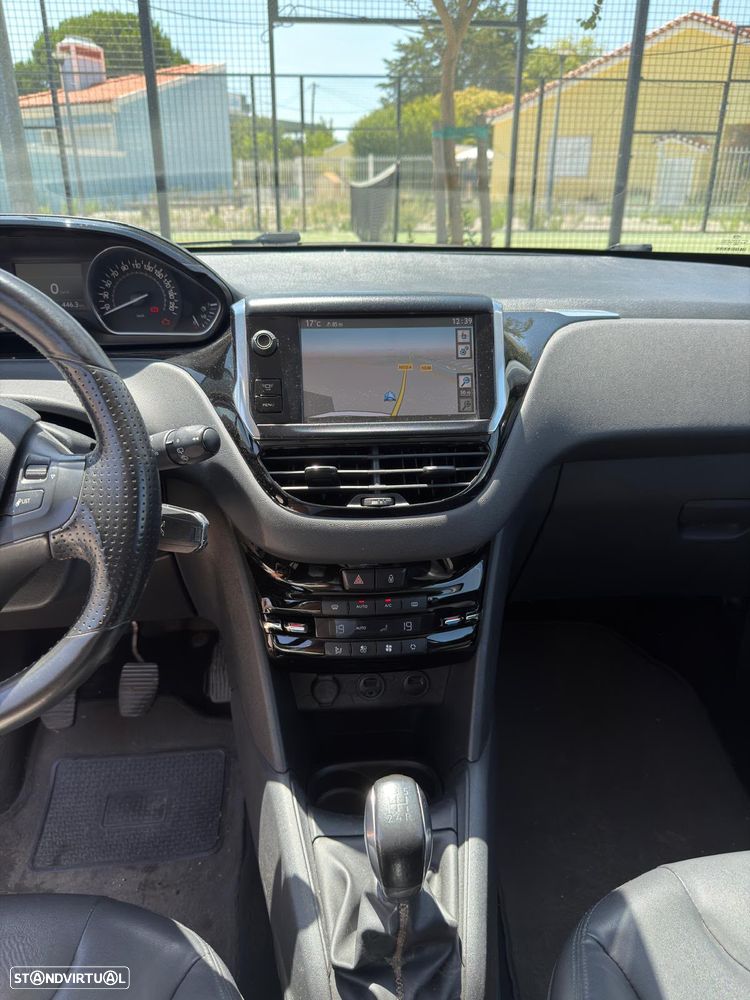 Peugeot 208 1.6 e-HDi Allure 95g - 15