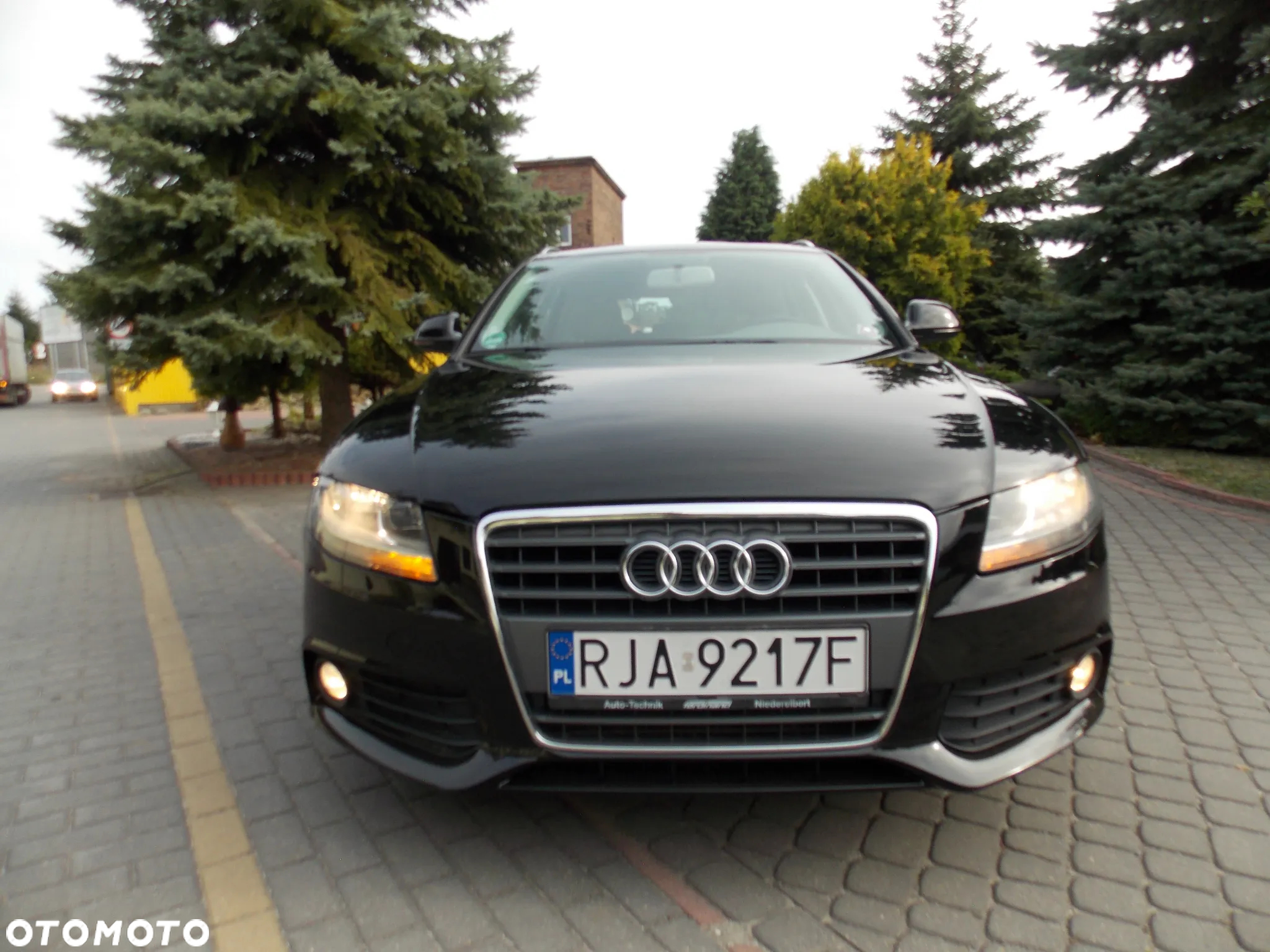 Audi A4 Avant 2.0 TDI DPF multitronic Ambiente - 9