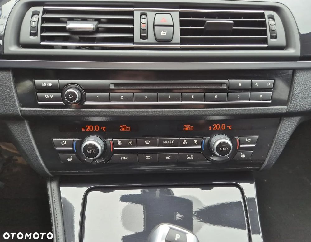 BMW Seria 5 525d - 16