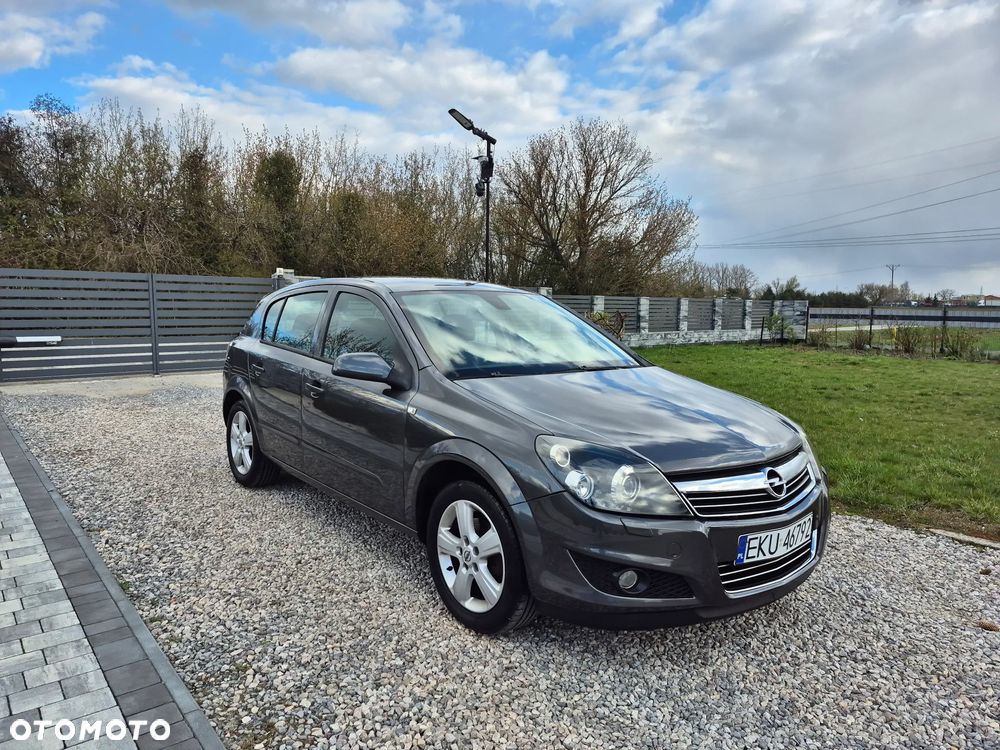 Opel Astra 1.4 Edition 111 Jahre - 1
