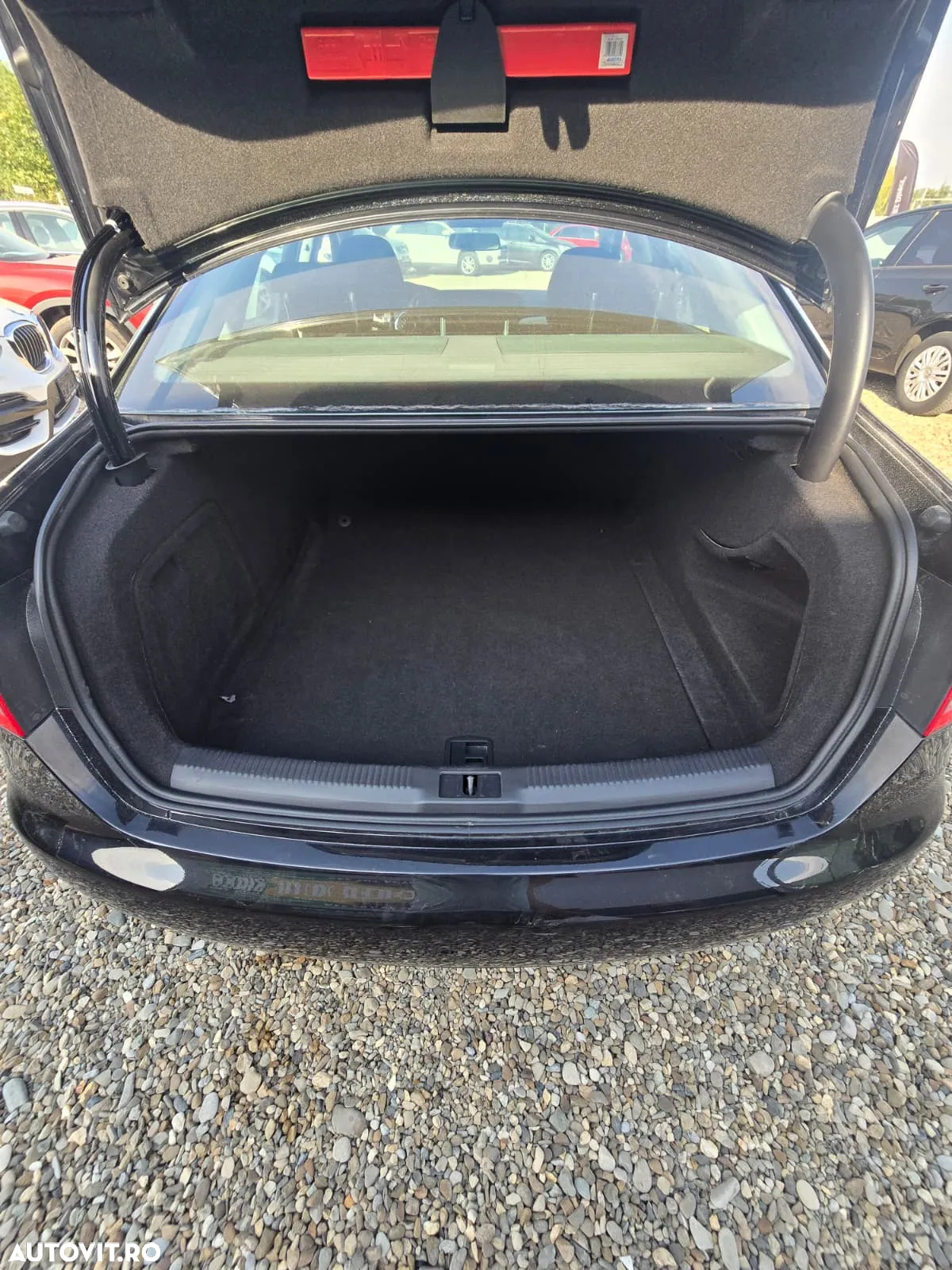 Audi A4 2.0 TDI DPF multitronic Attraction - 17
