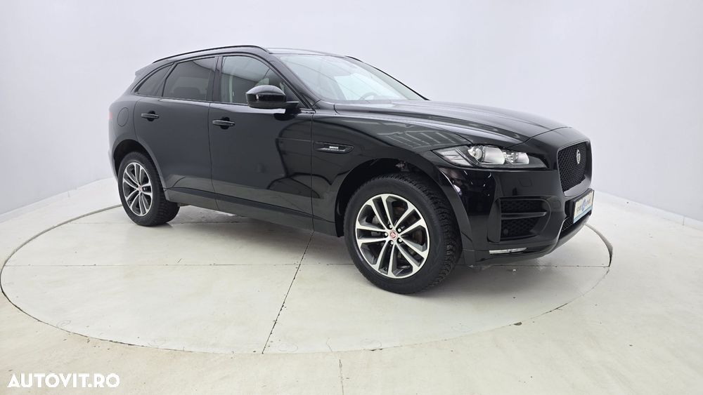 Jaguar F-Pace - 4