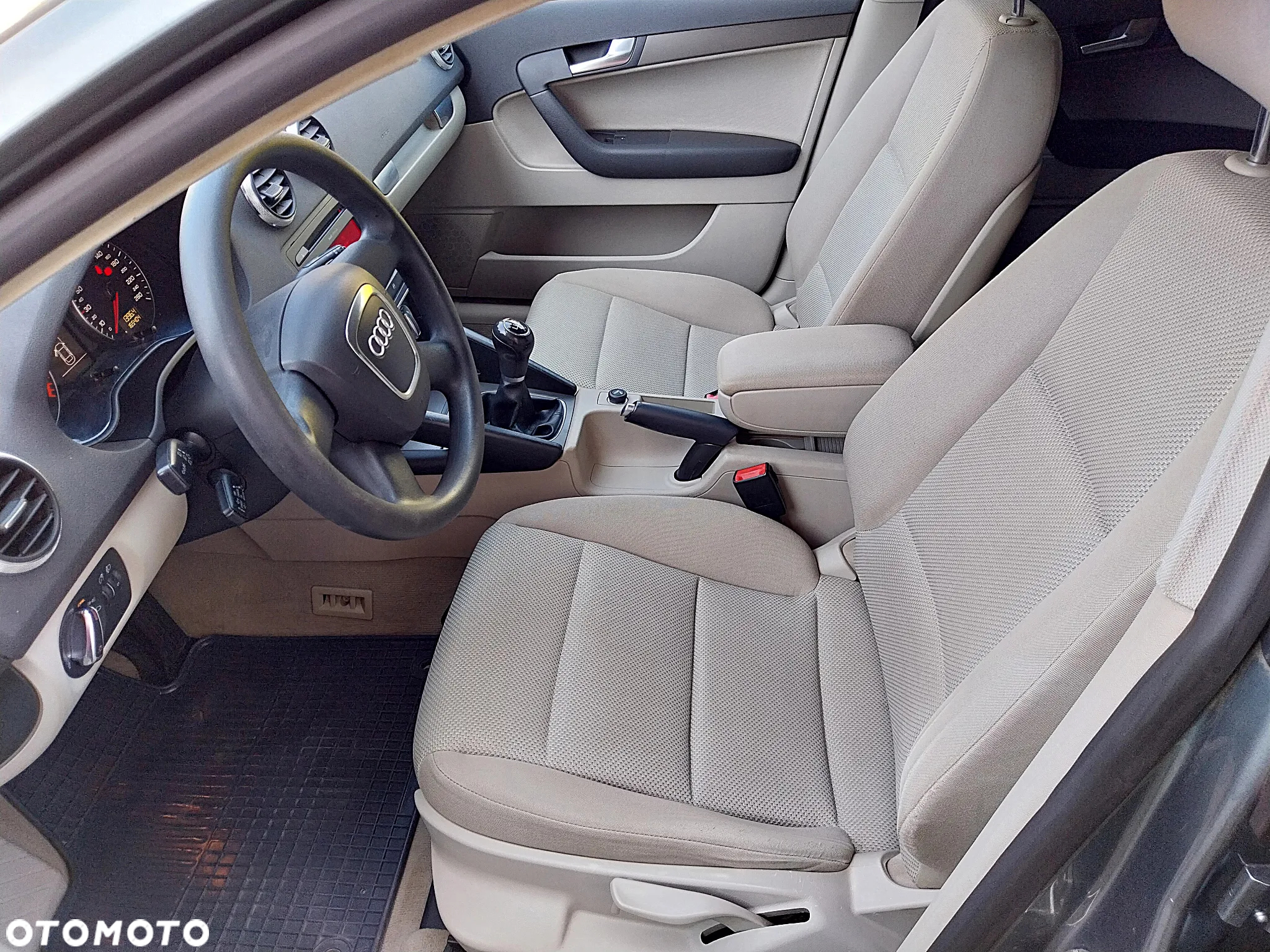 Audi A3 1.6 Sportback Attraction - 5
