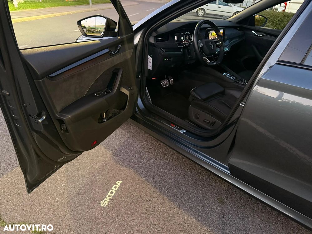 Skoda Octavia 2.0 TDI DSG RS Plus - 19