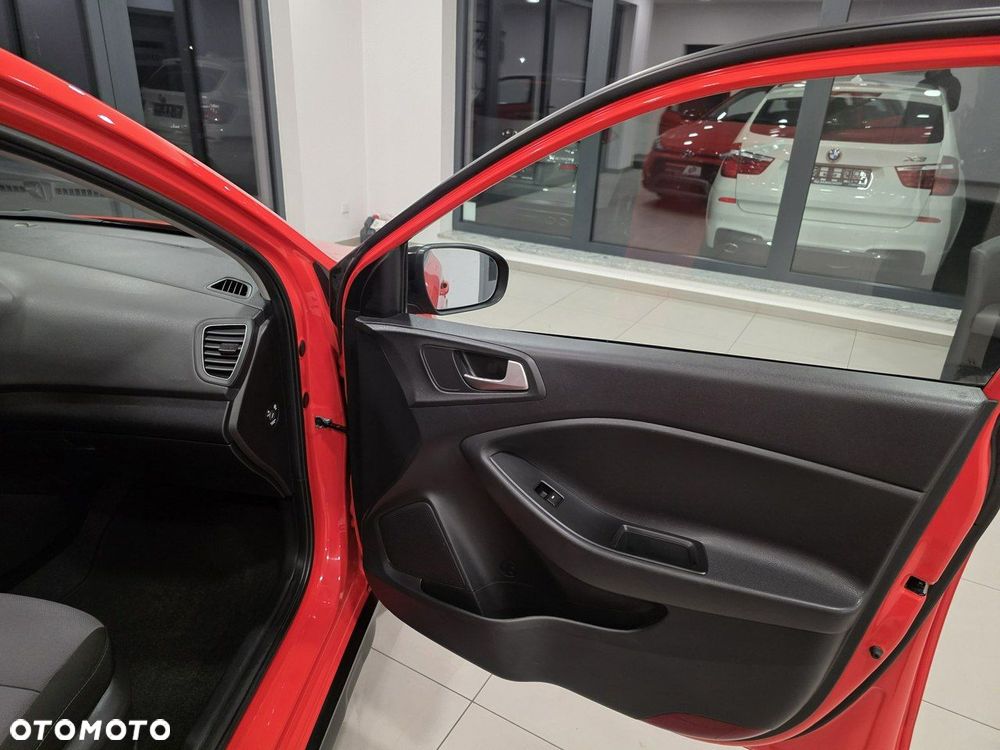 Hyundai i20 blue 1.4 Active Select - 15