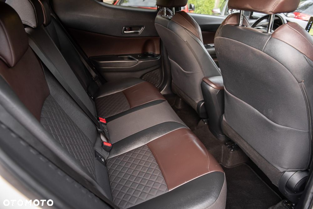 Toyota C-HR 1.8 Hybrid Dynamic - 29