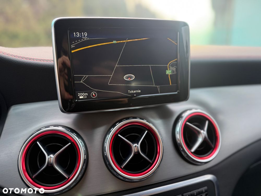 Mercedes-Benz GLA 45 AMG 4-Matic Edition 1 - 22