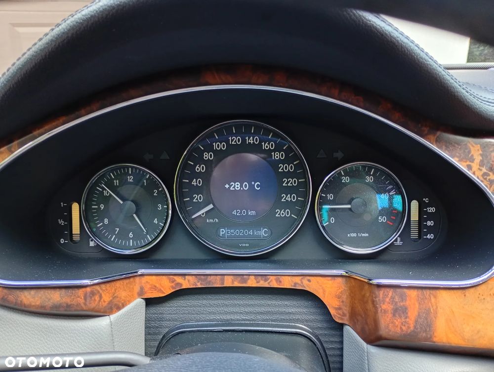 Mercedes-Benz CLS - 23