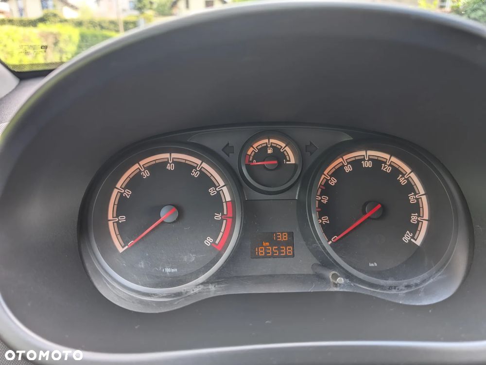 Opel Corsa 1.0 12V Essentia - 6