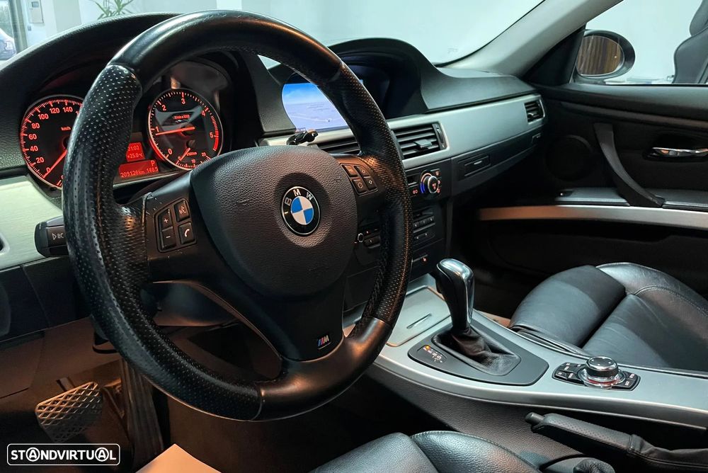 BMW 320 d Coupe Aut. - 28