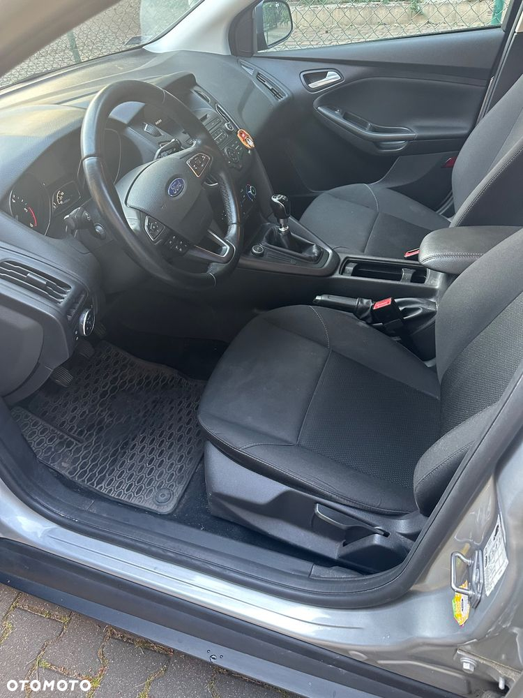Ford Focus - 13