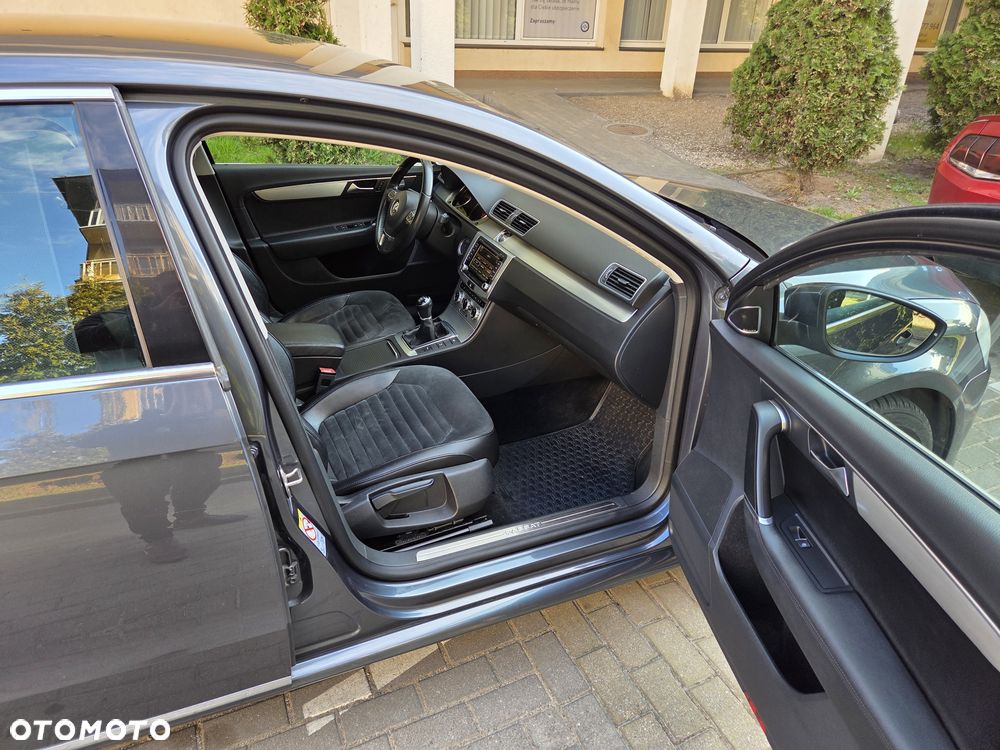 Volkswagen Passat - 9